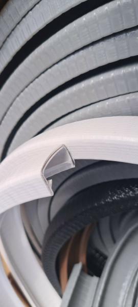 Kantenschutzprofil mit Metallklemmbett, Klemmbereich 21-25mm, Grau